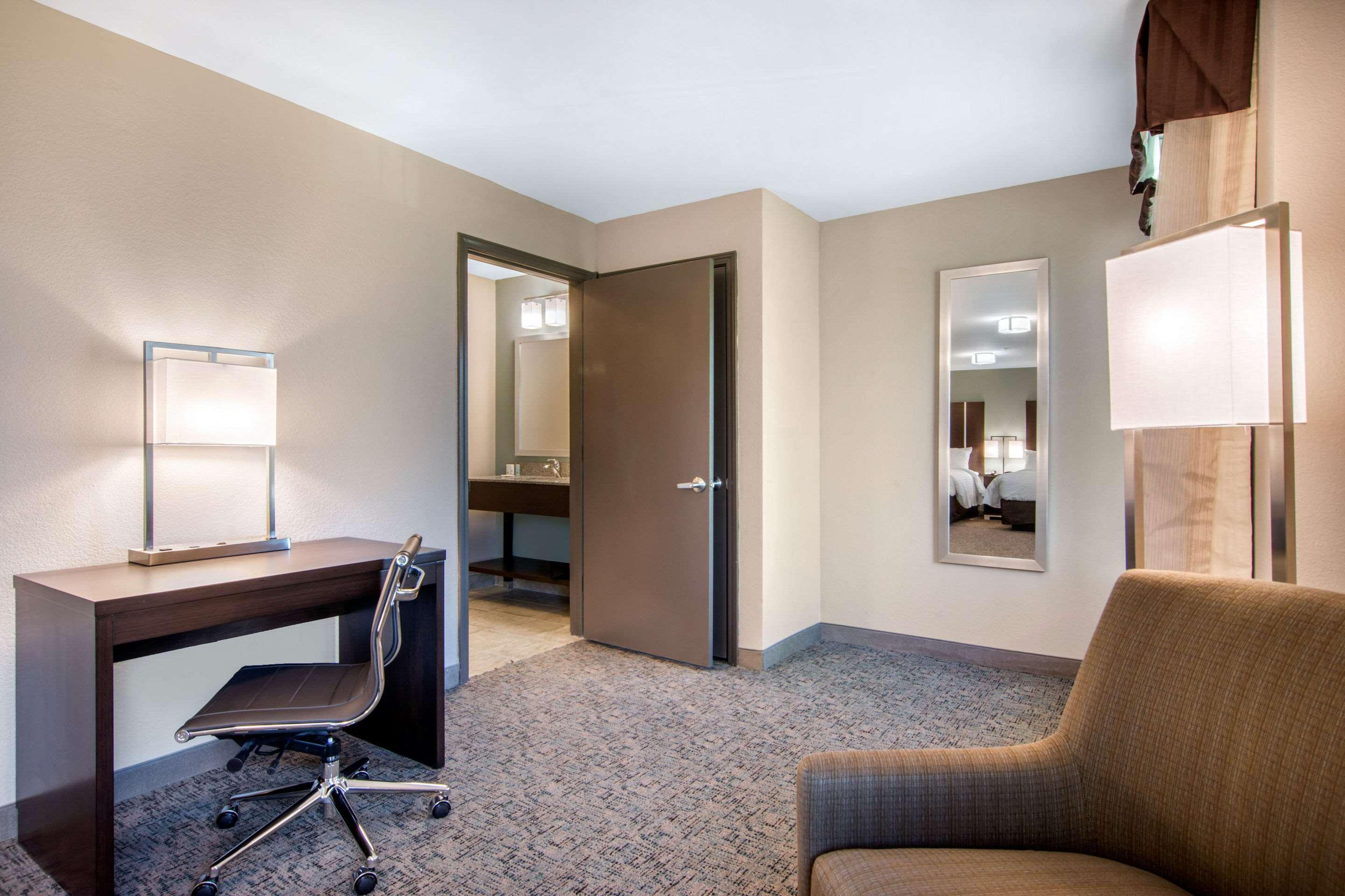 Clarion Inn & Suites Atlanta Downtown Zewnętrze zdjęcie