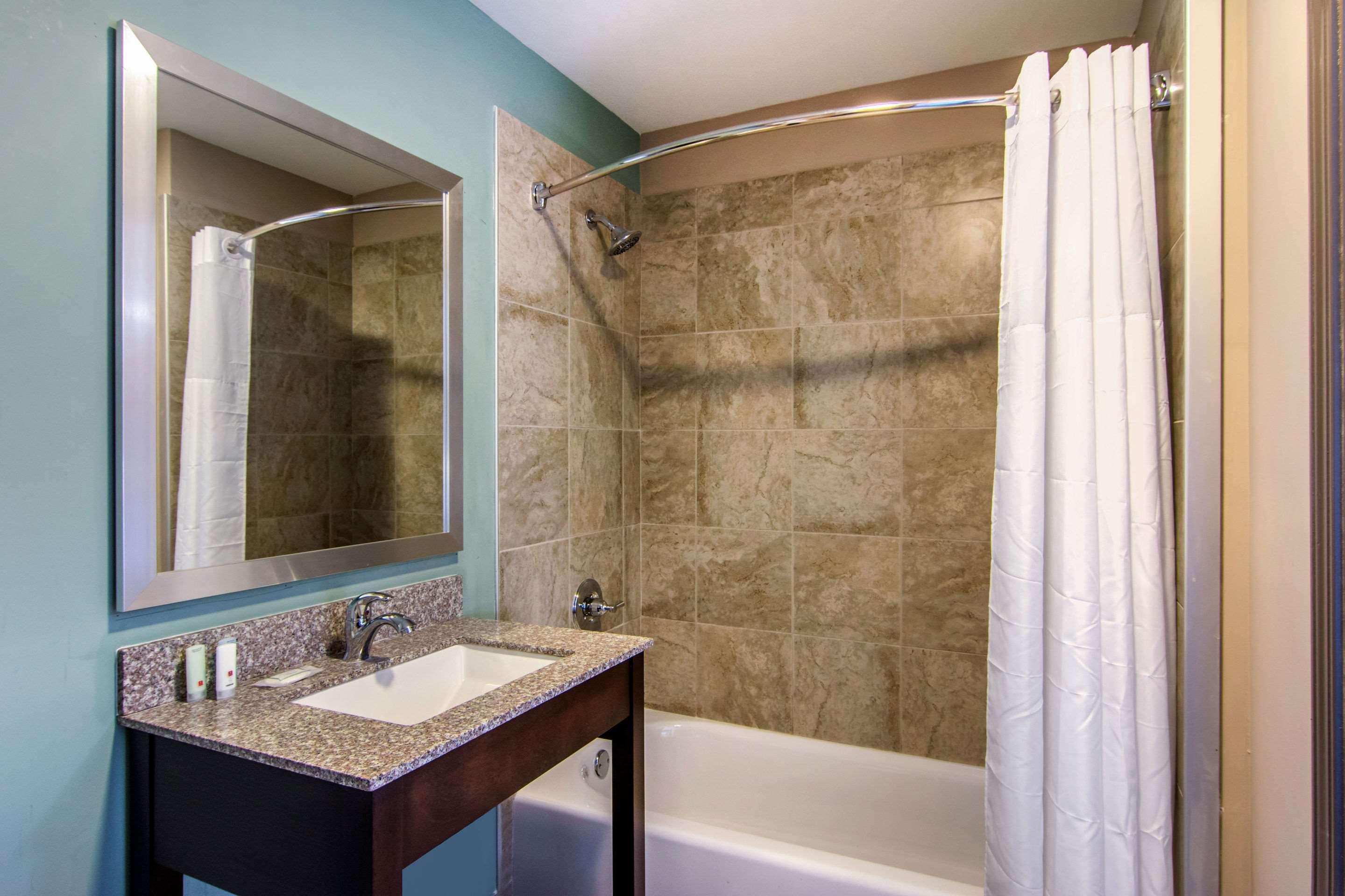 Clarion Inn & Suites Atlanta Downtown Zewnętrze zdjęcie