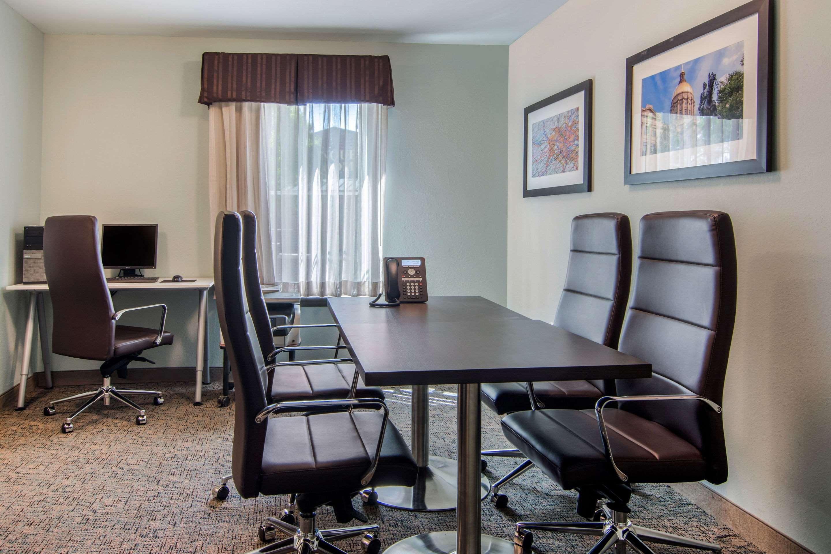 Clarion Inn & Suites Atlanta Downtown Zewnętrze zdjęcie